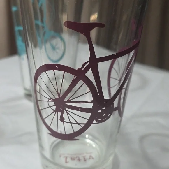 Set of Bicycle Print Glasses - Picture 6 of 8